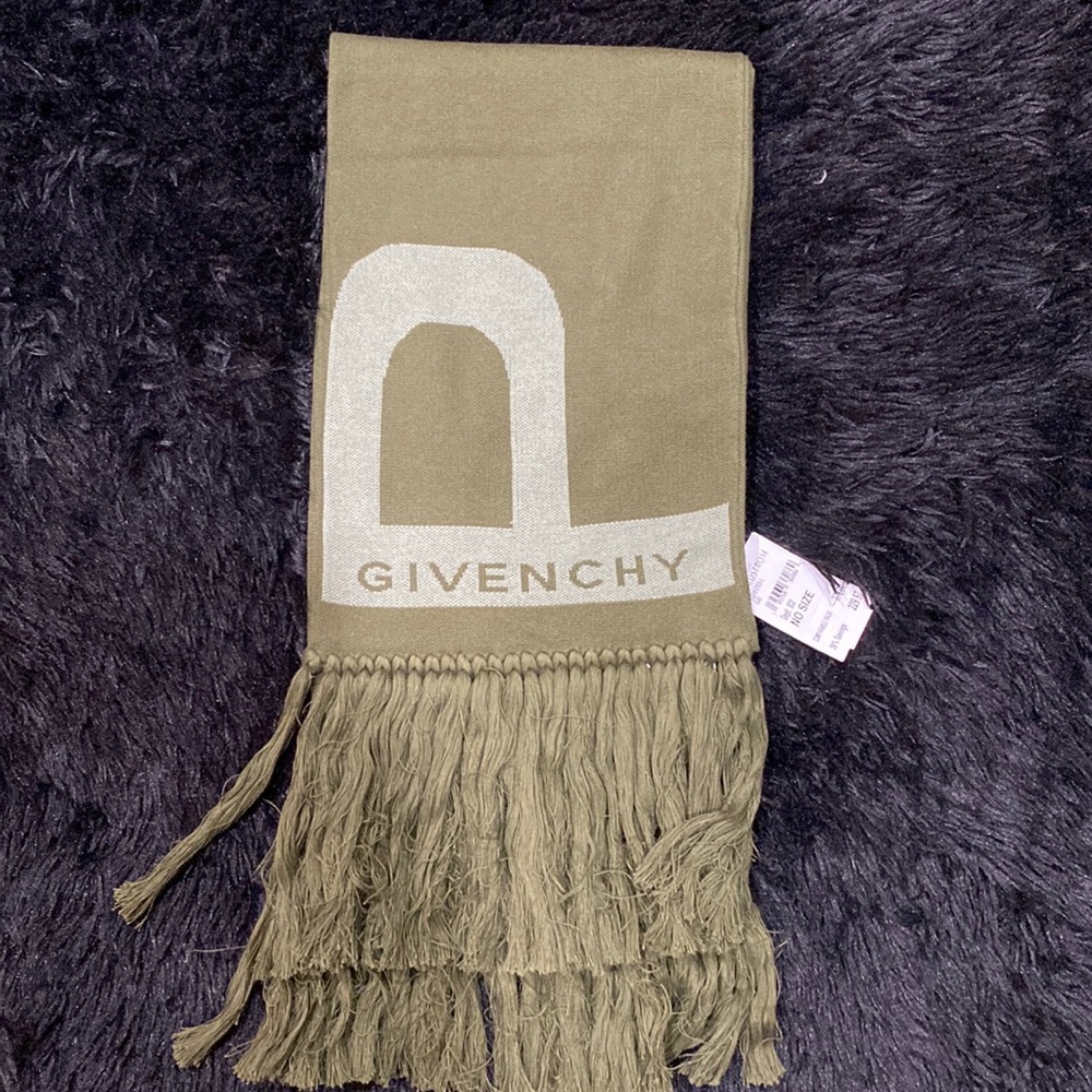Authentic* Givenchy scarf
